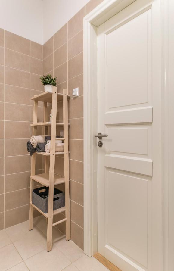 Cozy Modern Studio - Great For Short Trips ريغا المظهر الخارجي الصورة